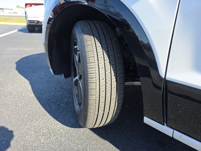 Used 2024 Kia Niro SX image 34