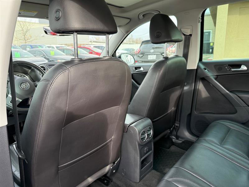 Used 2017 Volkswagen Tiguan Sport image 8