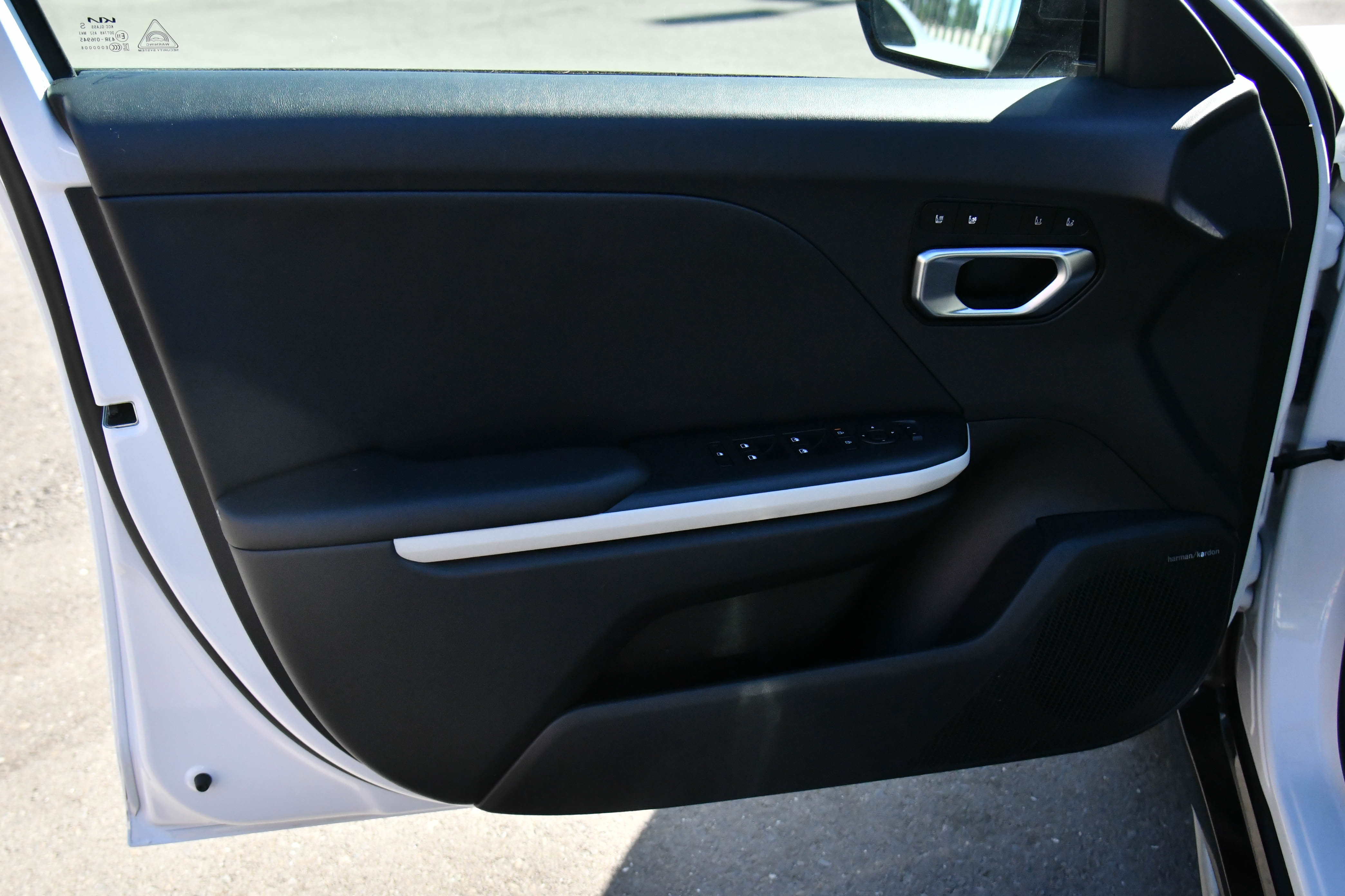 Used 2025 Kia K4 GT-Line w/ GT-Line Premium Package image 14