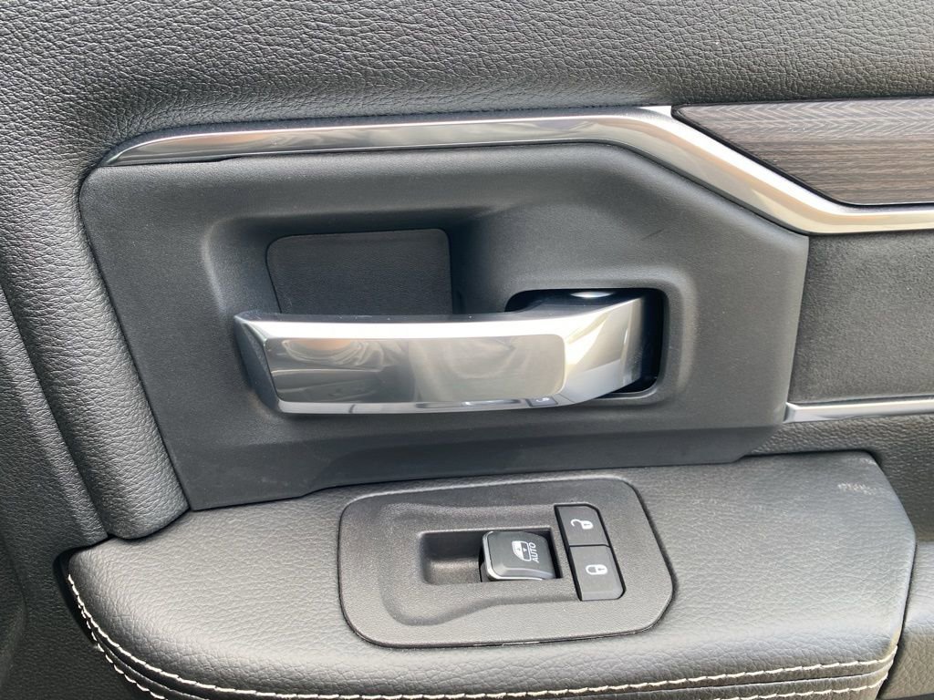 New 2026 RAM 2500 Laramie w/ Night Edition image 11