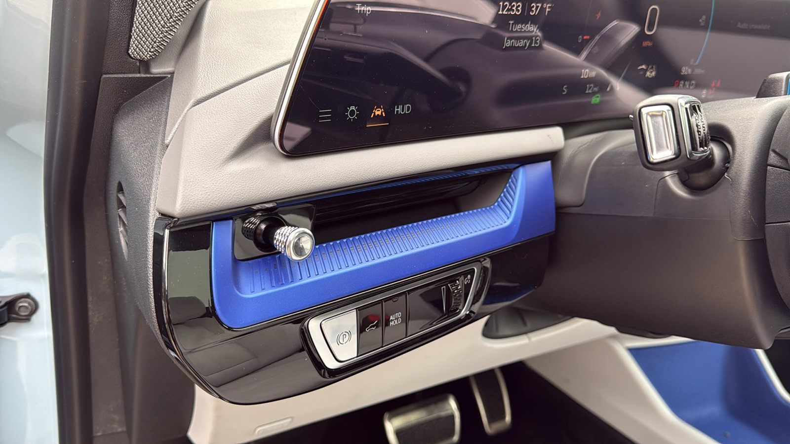 New 2026 Cadillac Optiq Sport 2 image 12