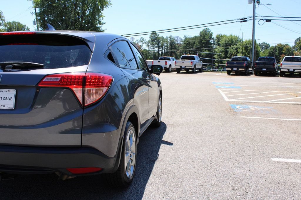 Used 2017 Honda HR-V EX image 31