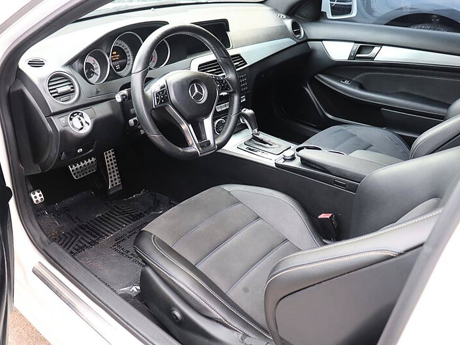 Used 2015 Mercedes-Benz C 250 Coupe w/ Appearance Package image 9