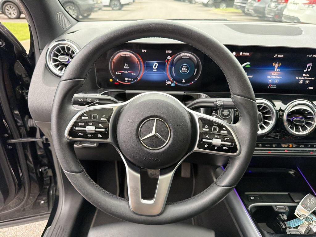 Used 2023 Mercedes-Benz GLA 250 4MATIC image 23