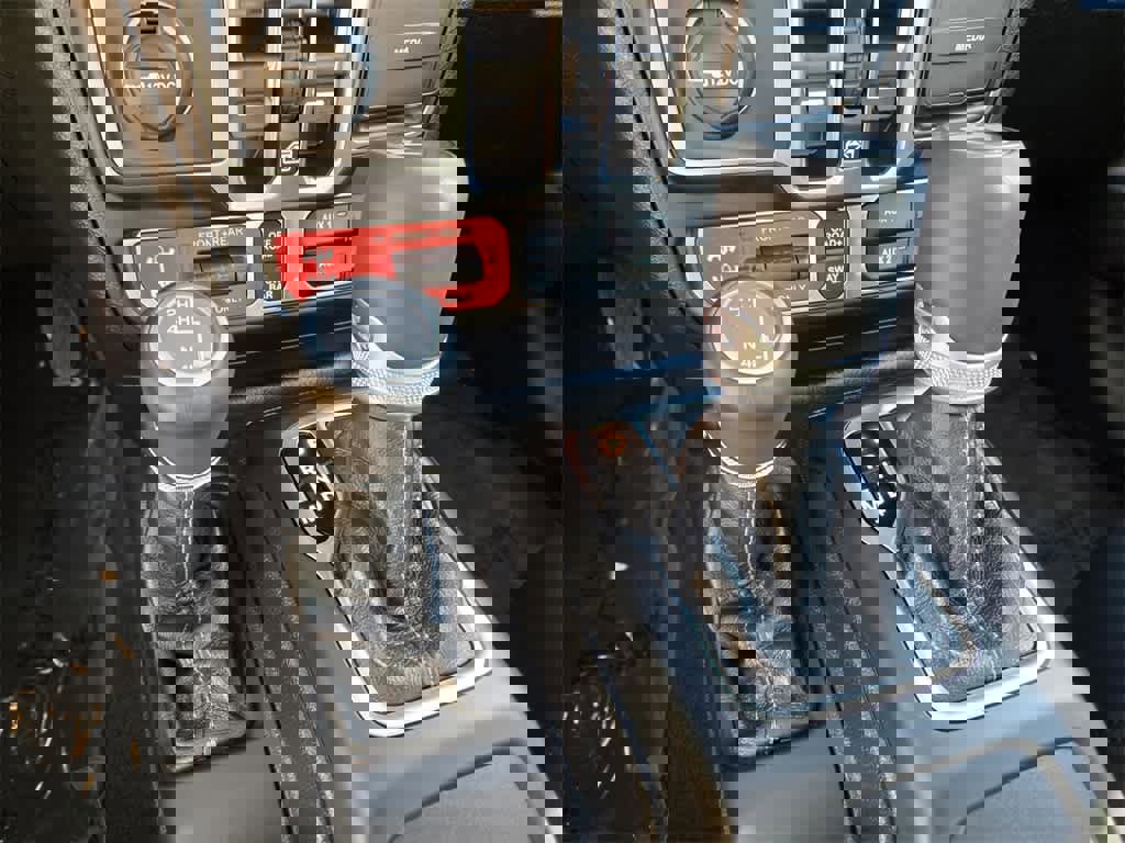 New 2025 Jeep Wrangler Unlimited Rubicon w/ XTREMEE 35" Tire Package image 16