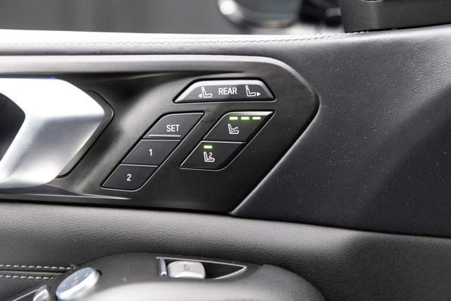 Used 2024 BMW X7 M60i w/ Executive Package image 17