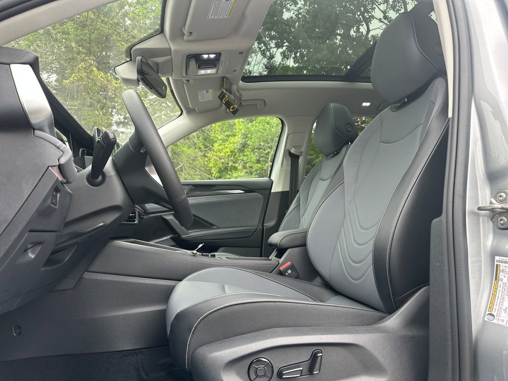 New 2026 Volkswagen Tiguan SE AWD/4WD image 8