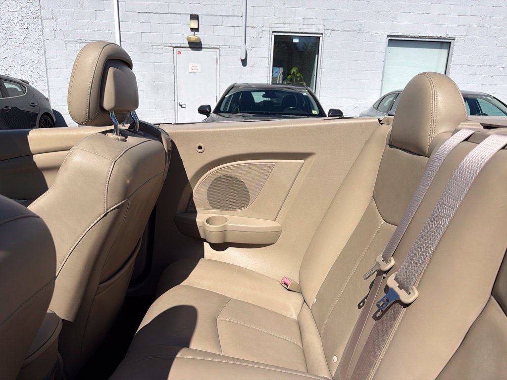 Used 2013 Chrysler 200 Limited FWD image 18
