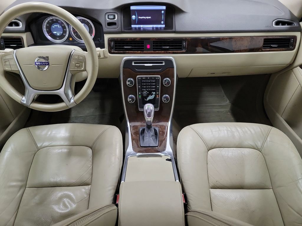 Used 2013 Volvo XC70 3.2 image 14