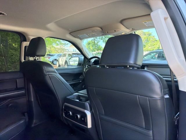 Used 2024 Ford Expedition XLT AWD/4WD image 14