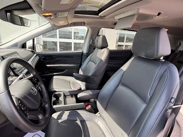 Used 2024 Honda Odyssey Touring image 12
