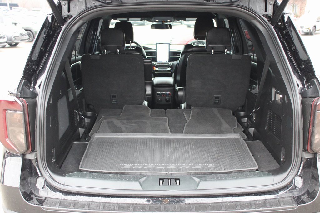 Used 2020 Ford Explorer ST image 27