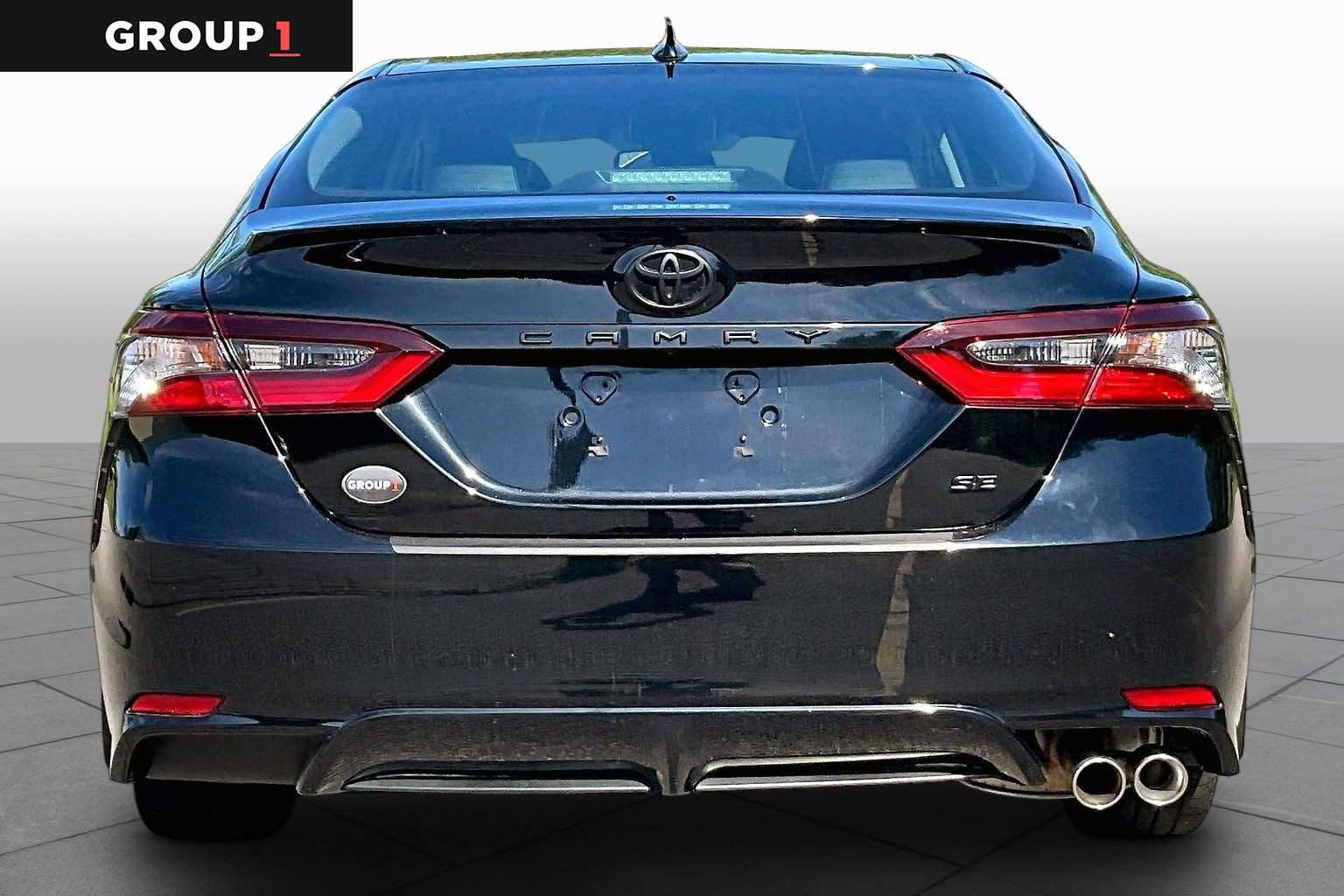 Used 2023 Toyota Camry SE w/ Blackout Package (TMS) FWD image 5
