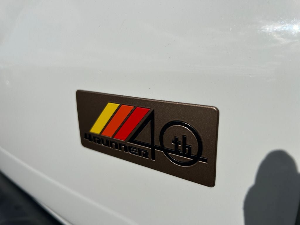 Used 2023 Toyota 4Runner 40th Anniversary SE AWD/4WD image 32