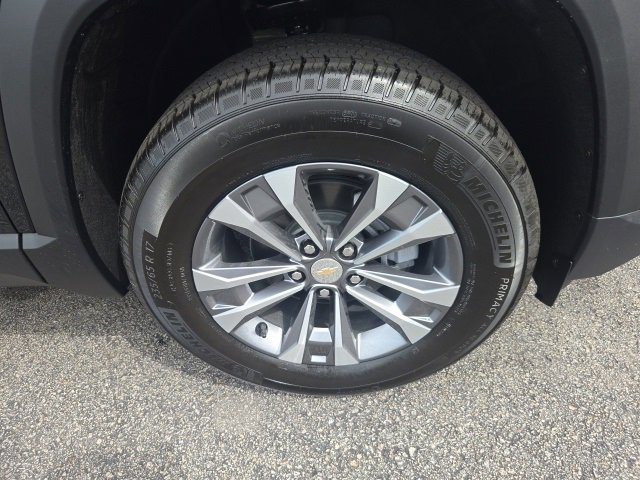 New 2026 Chevrolet Equinox LT image 8