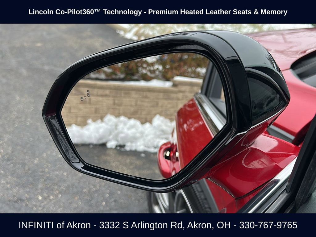 Used 2021 Lincoln Corsair FWD image 3