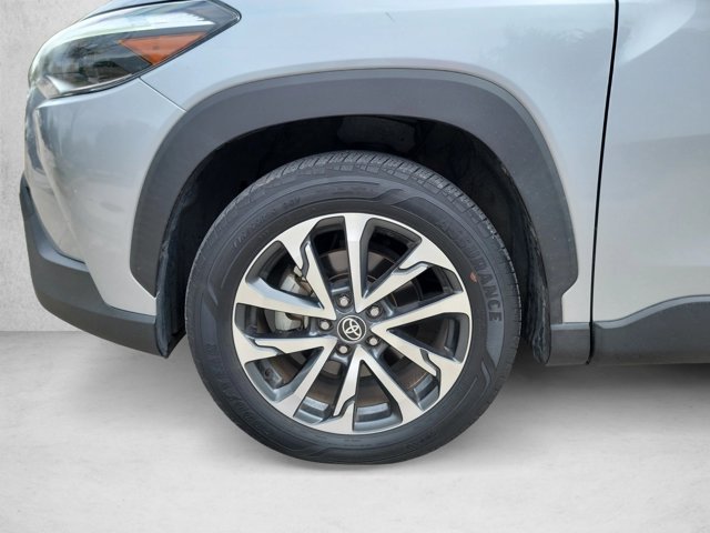 Used 2022 Toyota Corolla Cross XLE AWD/4WD image 28