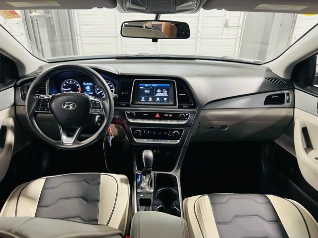 Used 2018 Hyundai Sonata SE image 3
