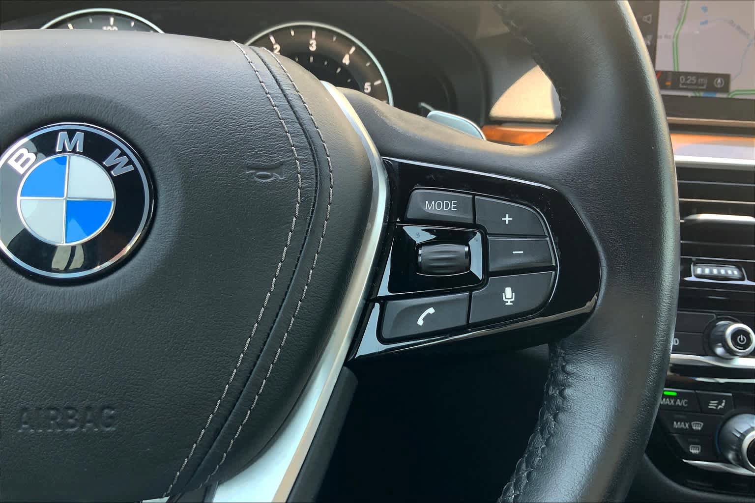 Used 2018 BMW 530i xDrive AWD/4WD image 24