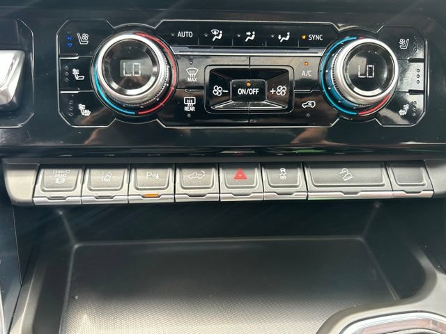 Used 2025 GMC Sierra 3500 Denali Ultimate AWD/4WD image 28