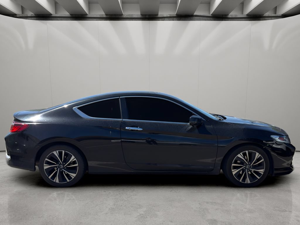 Used 2017 Honda Accord EX image 6