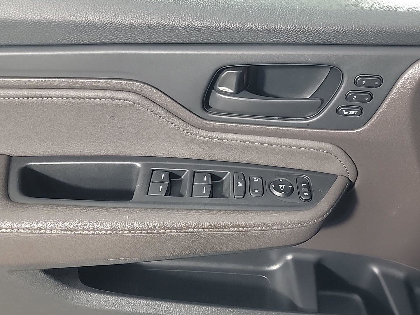 Certified 2019 Honda Odyssey Touring image 29