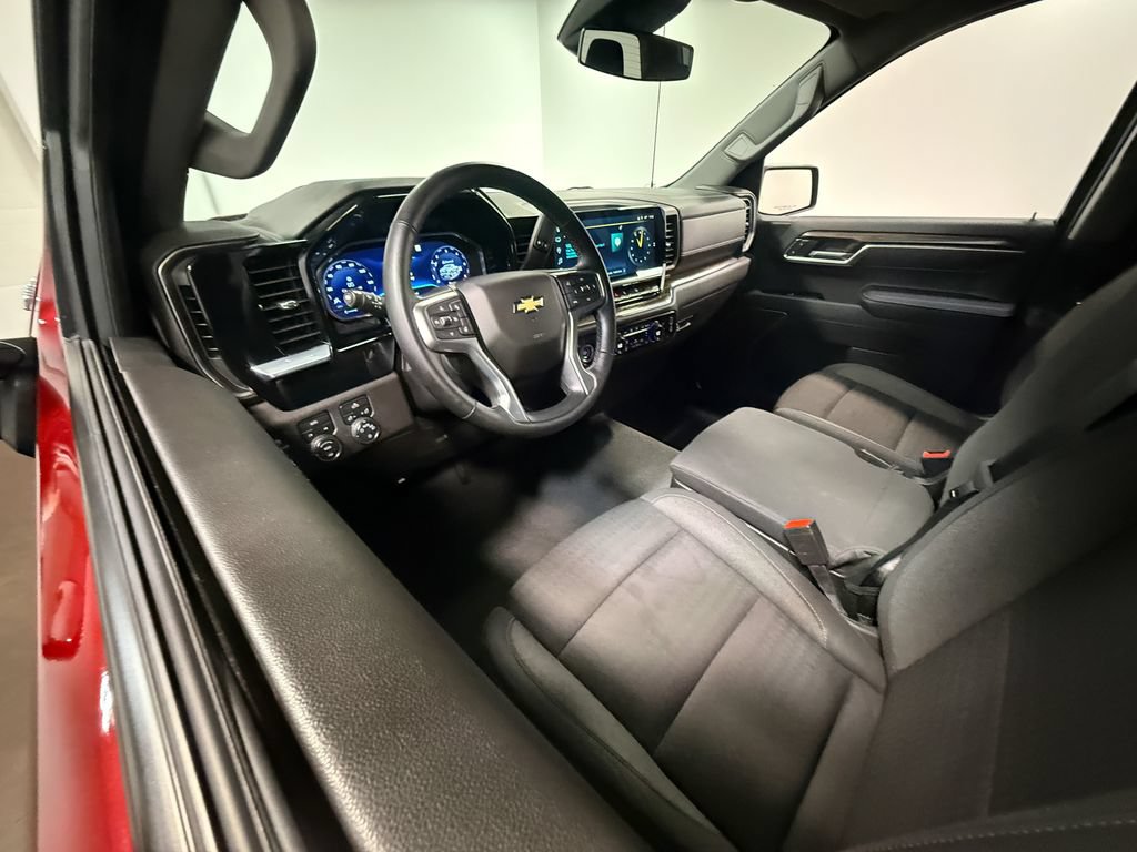 Used 2023 Chevrolet Silverado 1500 LT AWD/4WD image 60