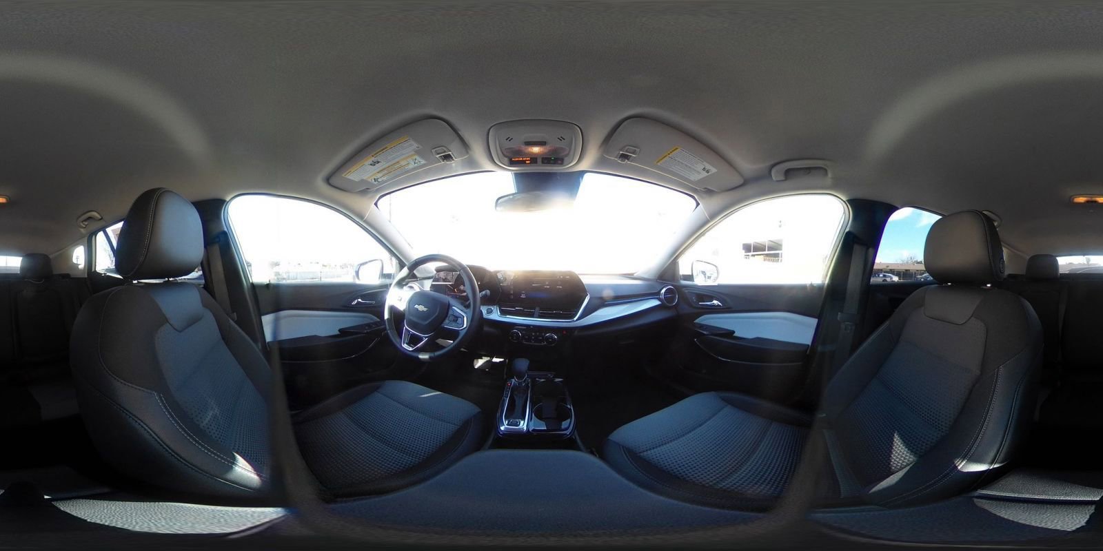 Used 2025 Chevrolet Trax LT w/ LT Convenience Package image 41