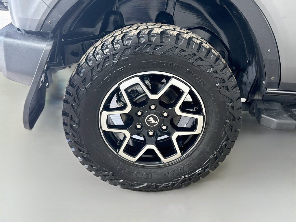 Used 2021 Ford Bronco Outer Banks AWD/4WD image 32