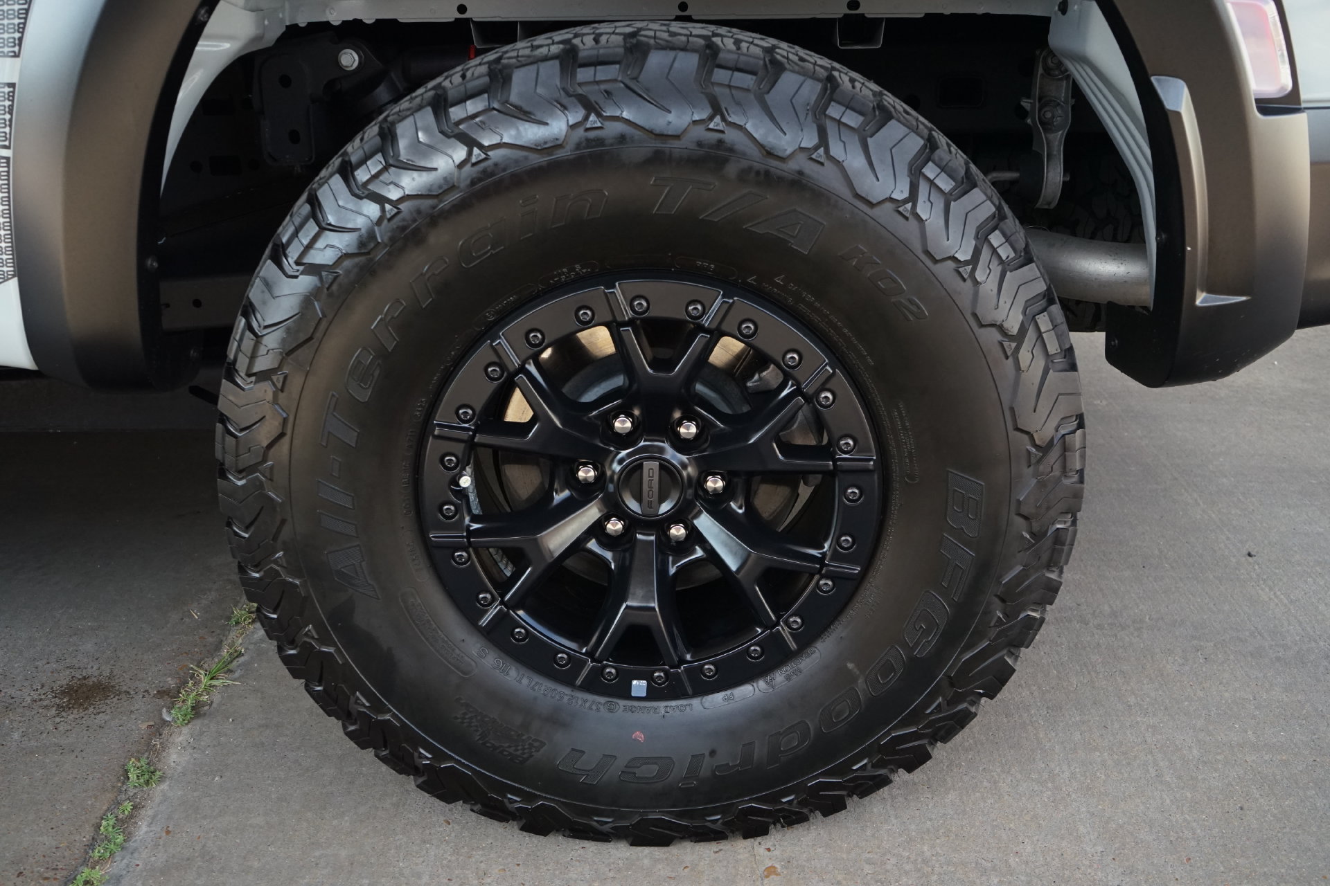Used 2023 Ford F150 Raptor w/ Equipment Group 802A Raptor R AWD/4WD image 27