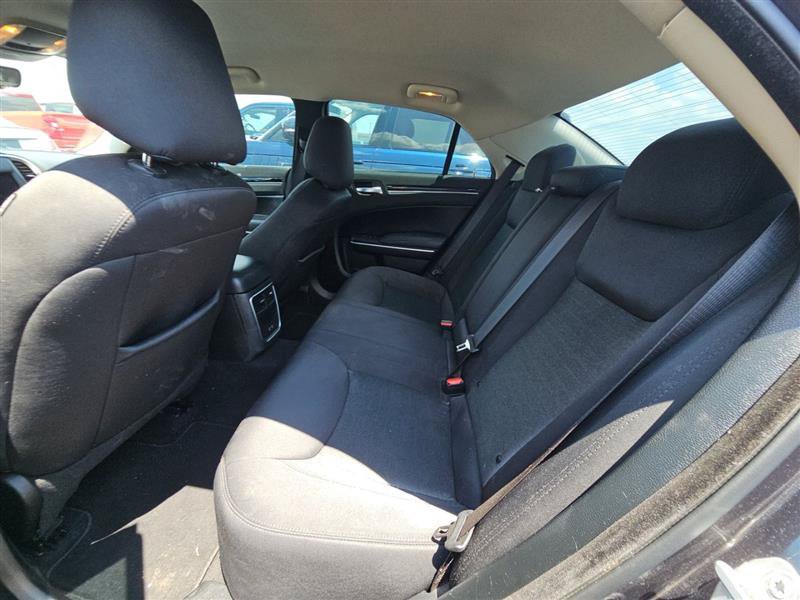 Used 2023 Chrysler 300 Touring w/ Sport Appearance Package RWD image 4