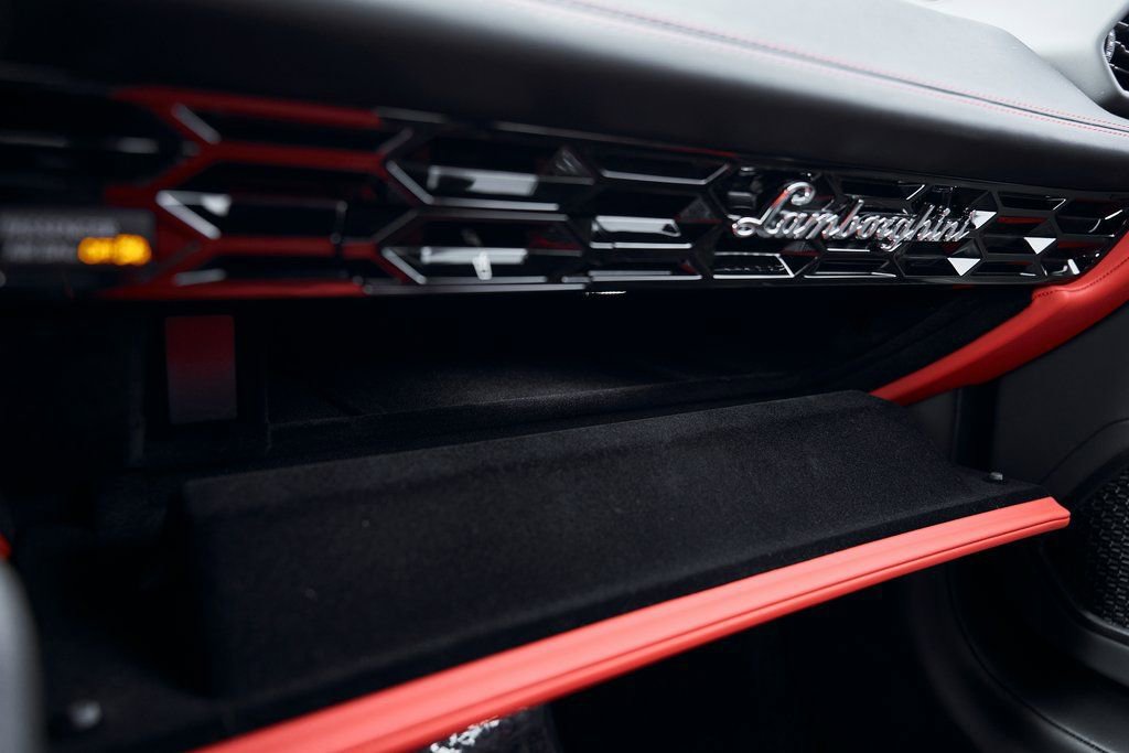 Used 2023 Lamborghini Huracan EVO image 73