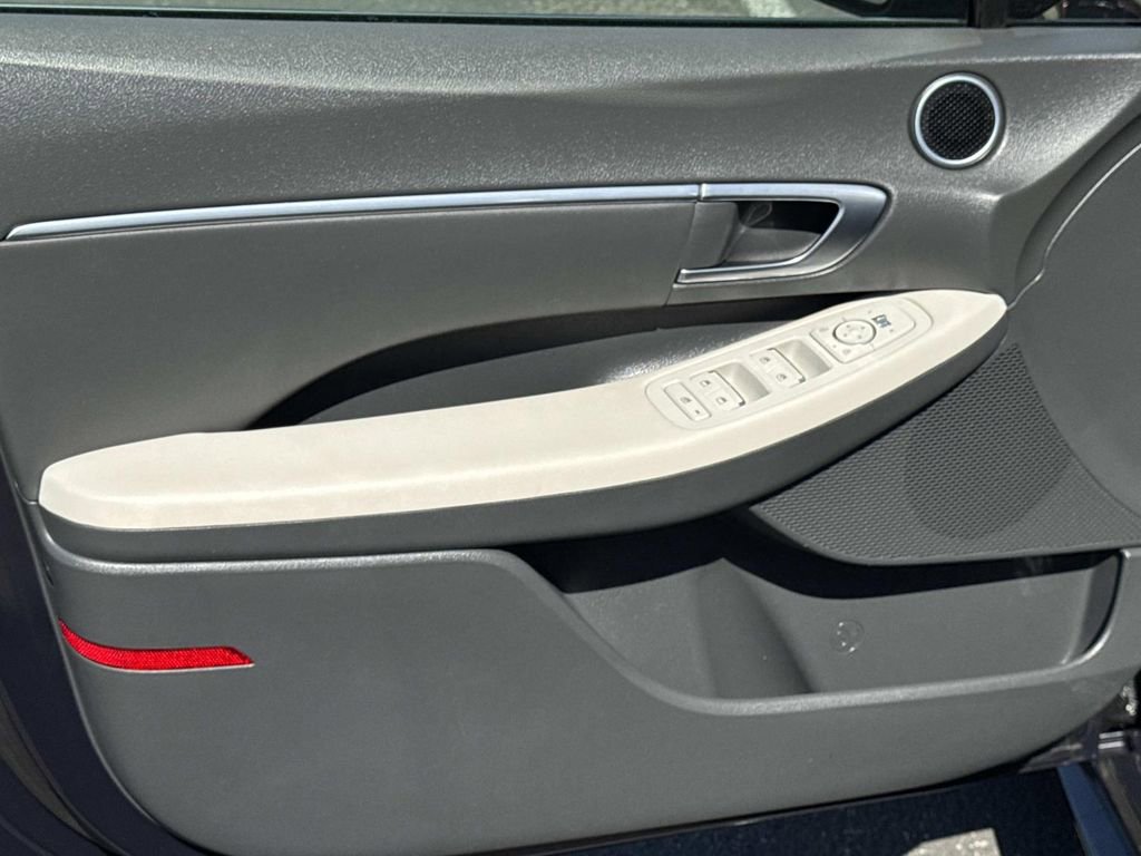 Certified 2023 Hyundai Sonata SEL FWD image 22