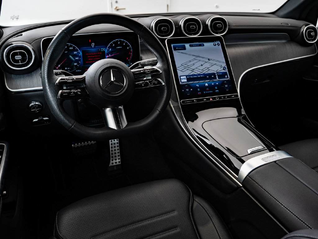 Certified 2024 Mercedes-Benz GLC 300 4MATIC image 4