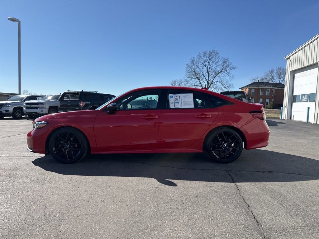 Used 2025 Honda Civic Sport image 4