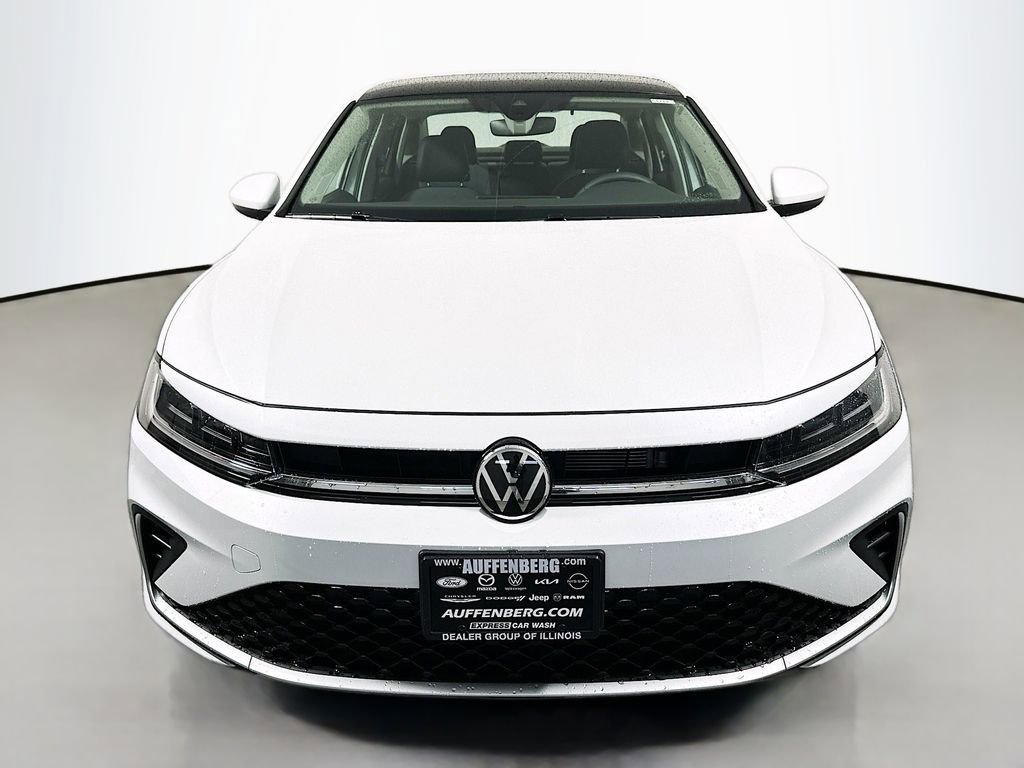 New 2026 Volkswagen Jetta SE image 2
