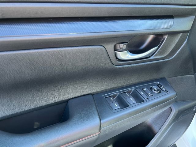 Used 2025 Honda CR-V Sport image 13