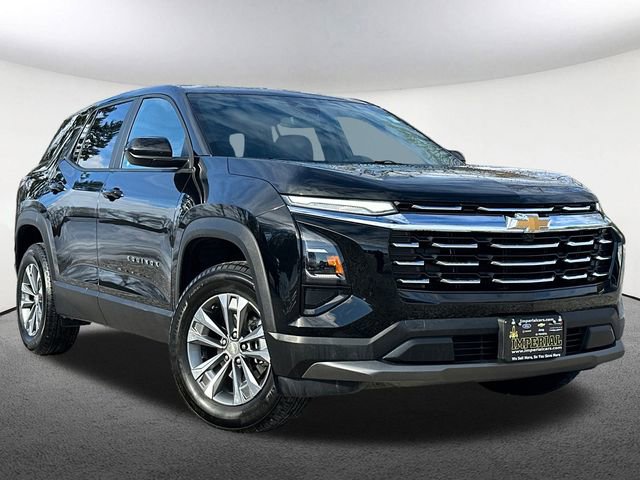 Used 2025 Chevrolet Equinox LT image 2