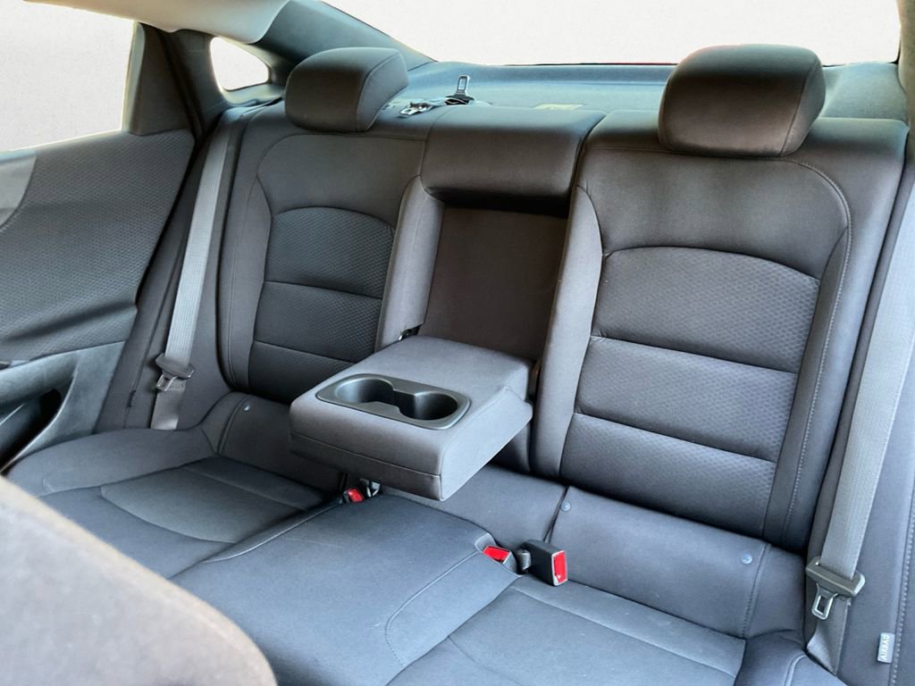 Used 2023 Chevrolet Malibu LT image 9