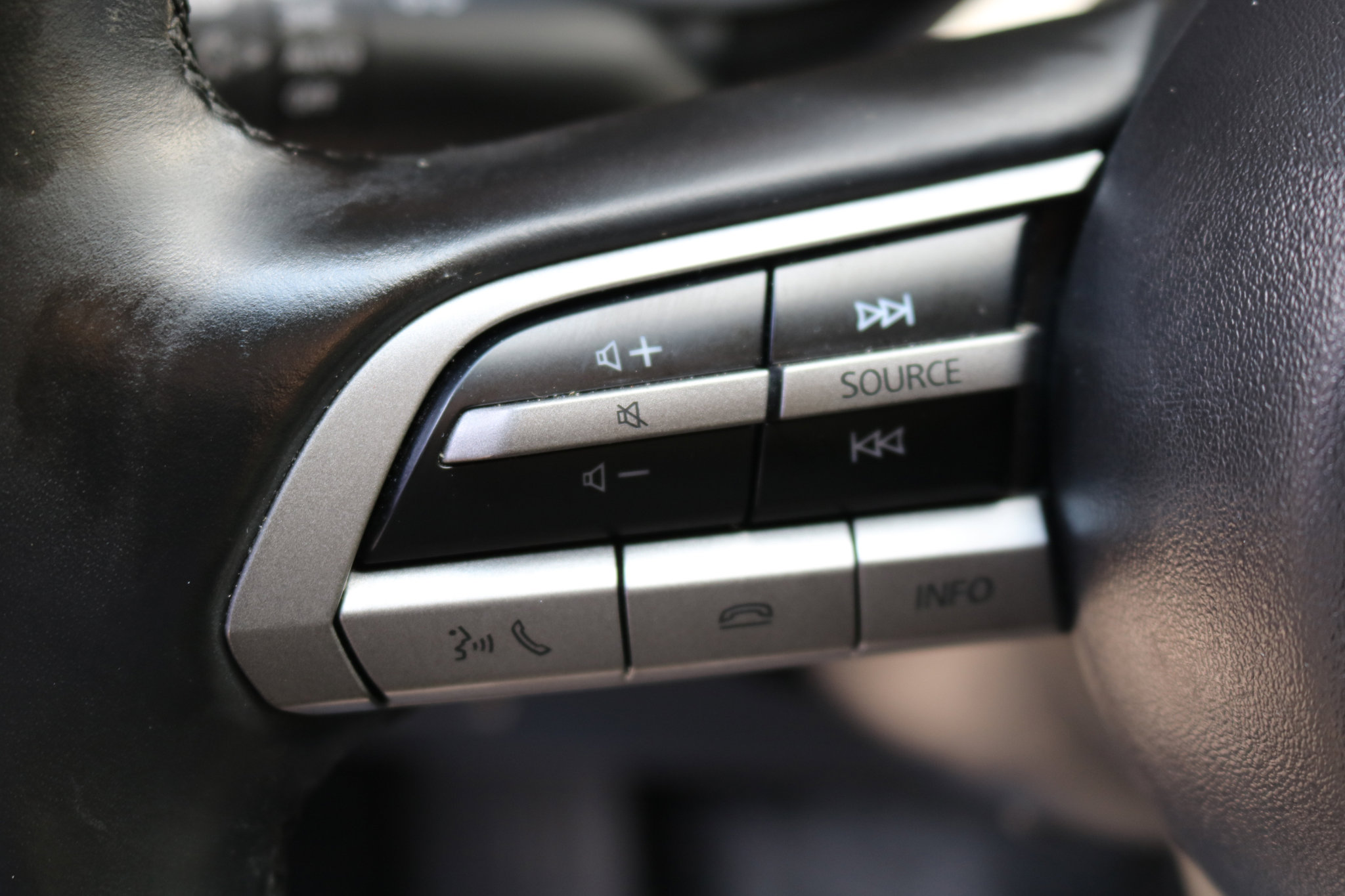 Used 2021 MAZDA MAZDA3 s image 18