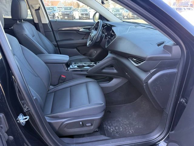 Used 2022 Buick Envision Essence w/ Safety Package image 24