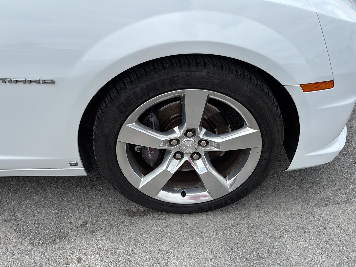 Used 2010 Chevrolet Camaro SS w/ RS Package image 12