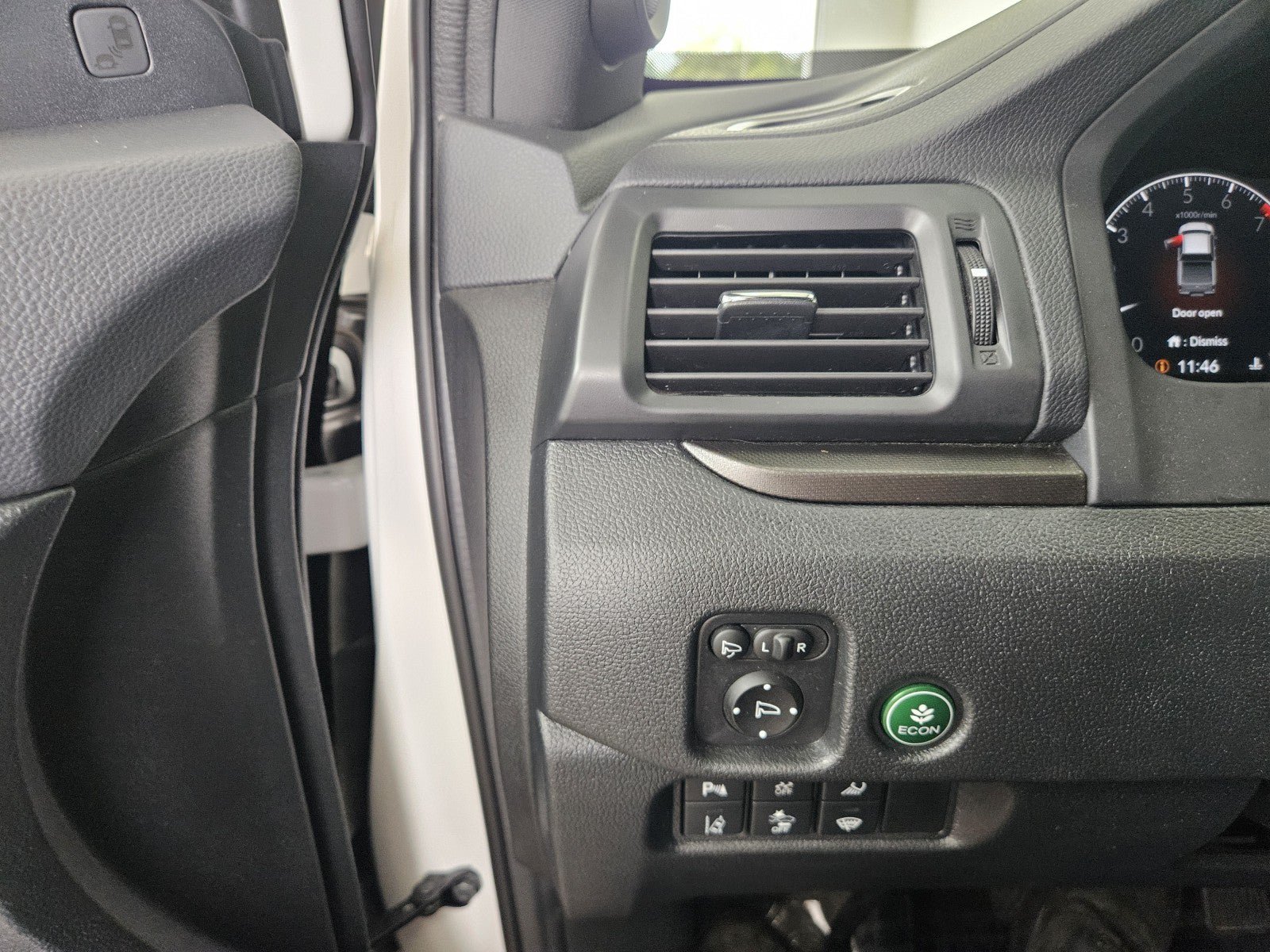 Used 2024 Honda Ridgeline TrailSport image 31