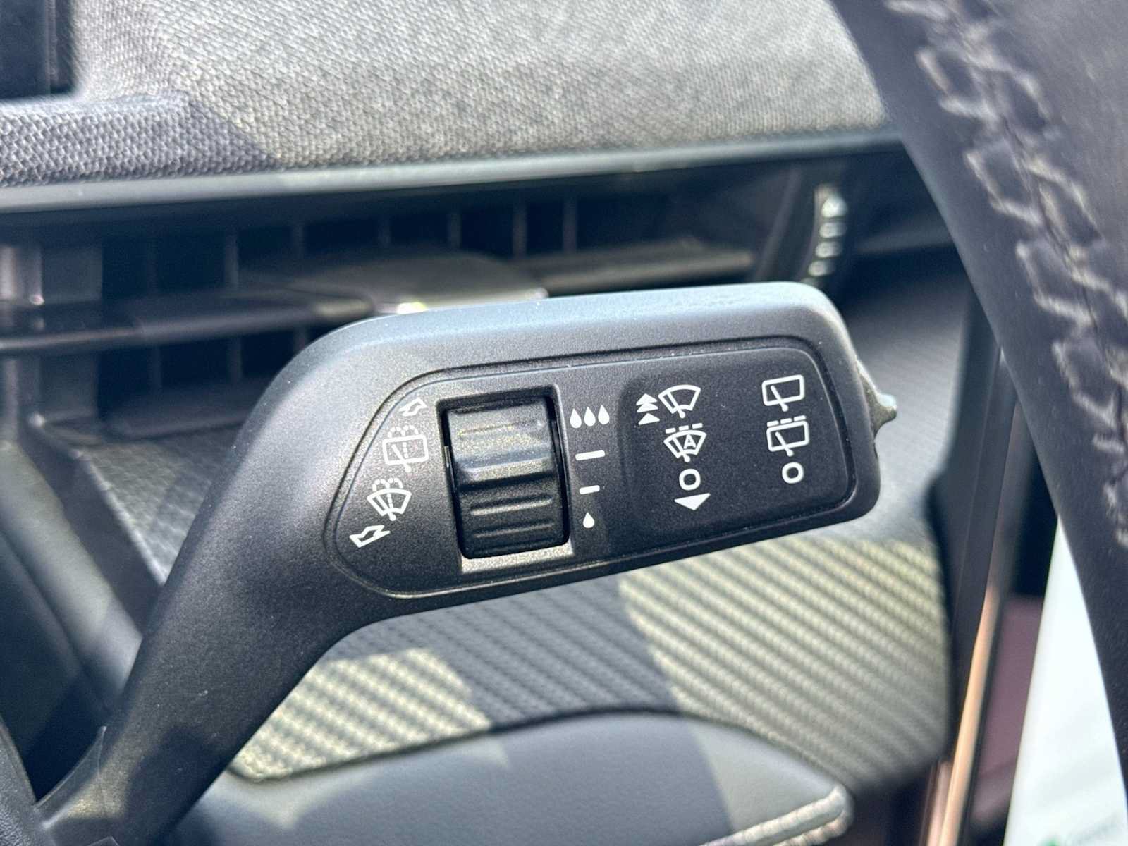 Used 2021 Ford Mustang Mach-E Premium AWD/4WD image 25