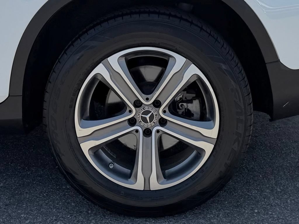 Used 2019 Mercedes-Benz GLC 300 4MATIC image 14