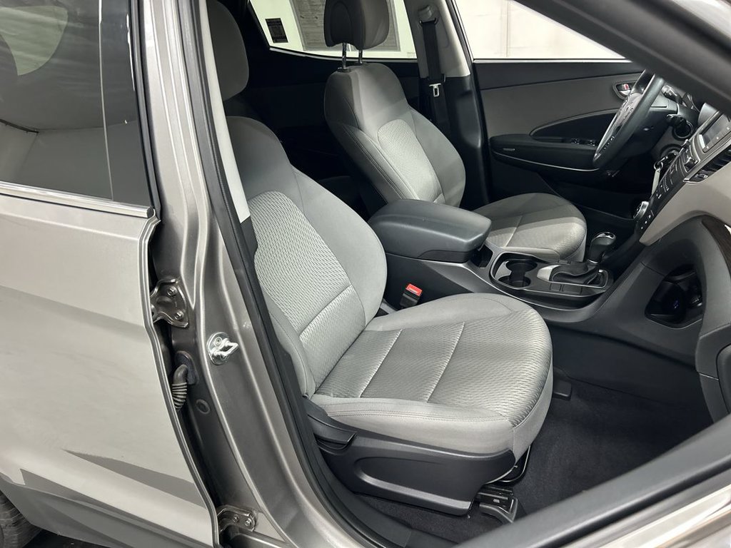 Used 2018 Hyundai Santa Fe Sport w/ Winter Weather Package AWD/4WD image 22