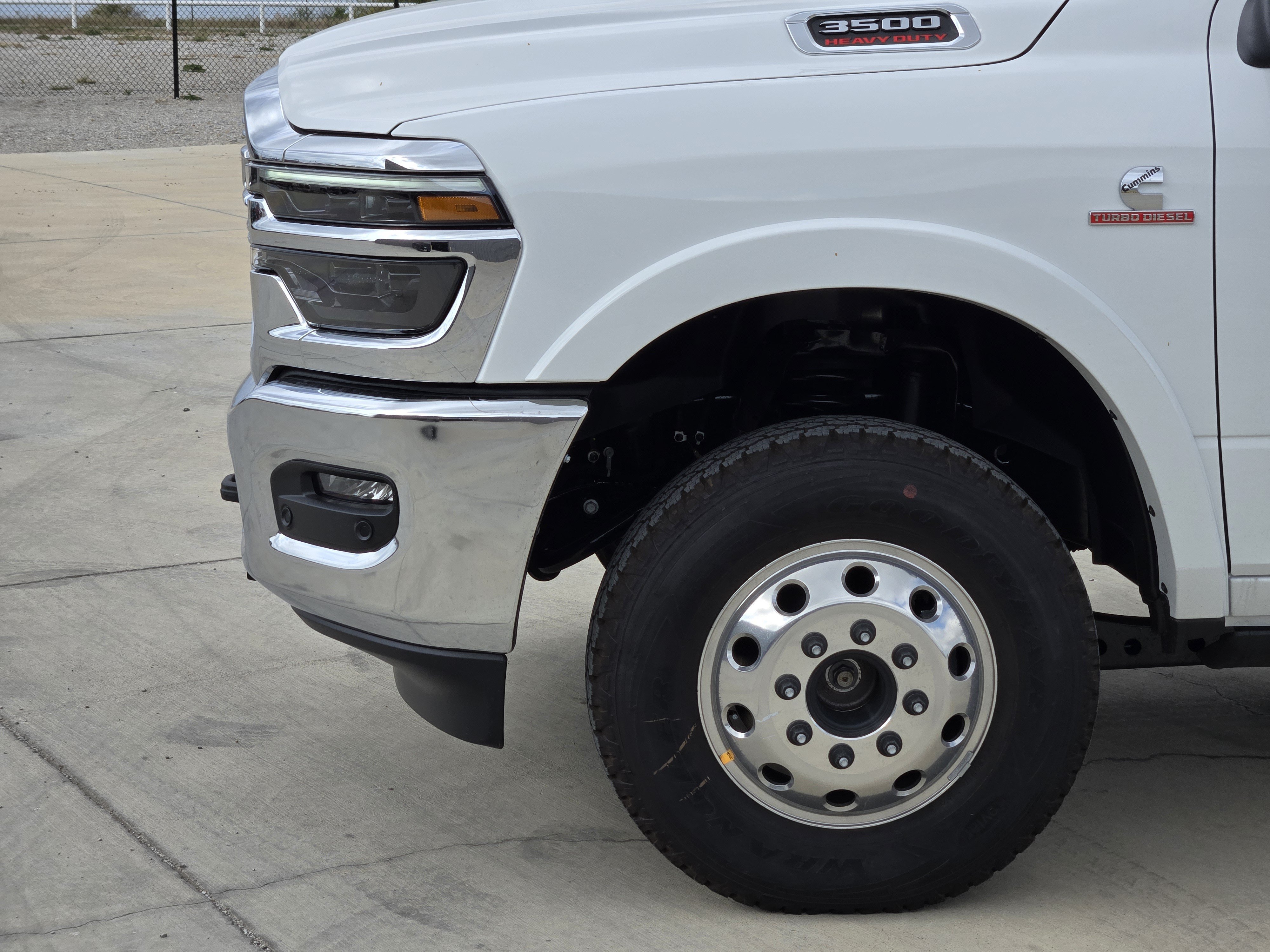 New 2027 RAM 3500 Limited AWD/4WD image 5