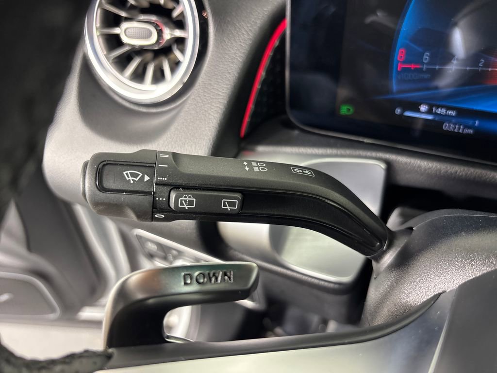 Used 2024 Mercedes-Benz GLB 35 AMG 4MATIC image 16