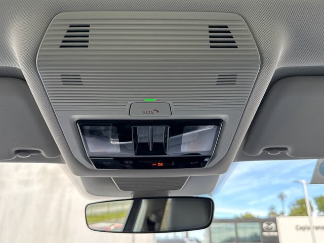 Used 2025 Volkswagen Tiguan SE image 27