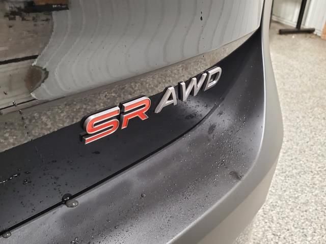 Used 2025 Nissan Kicks SR AWD/4WD image 6